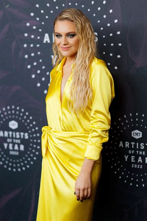 Kelsea Ballerini 2022 Cmt Artists Of The Year Satiny