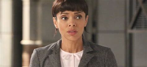 The city and police department have changed dramatically in the decade he's been away, and he must adapt to a criminal justice system. Law & Order - Organized Crime : Tamara Taylor pour le spin ...