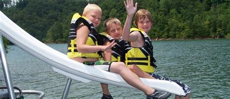 Typically, buyers can find 200 watts bar lake homes for sale, and 590 lake lots and land for sale. Dale Hollow Lake Houseboat Rentals and Vacation Information
