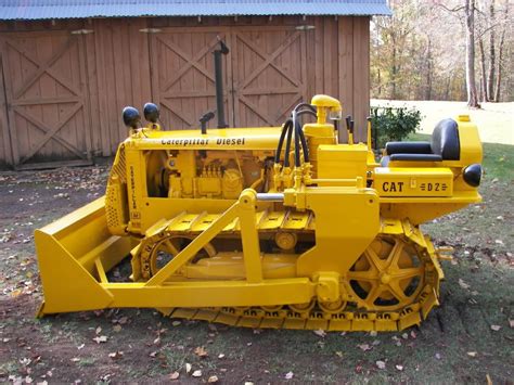 D2 Shed Heavy Equipment Caterpillar Equipment Old Tractors