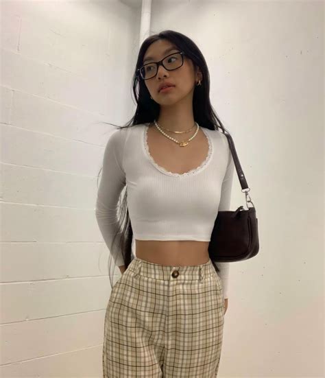 BREANNA QUANs Instagram Post Allow Me To Reintroduce Myself Outfits Casual Outfits