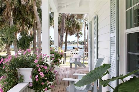Charming Seaside Cottage Provides A Haven Of Relaxation In Florida In