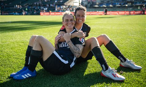 Michelle Betos Re Signs With Reign Fc For 2020 Season — Ol Reign We
