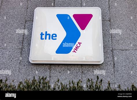 Ymca Sign Seen In Downtown Toledo Photo By Stephen Zenner Sopa