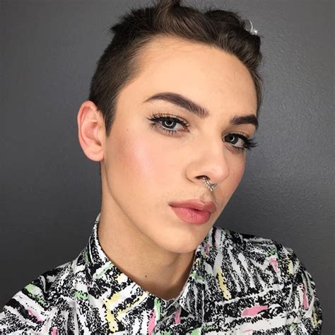 50 dudes that prove smoky eyes and glitter are gender neutral spring makeup male makeup makeup