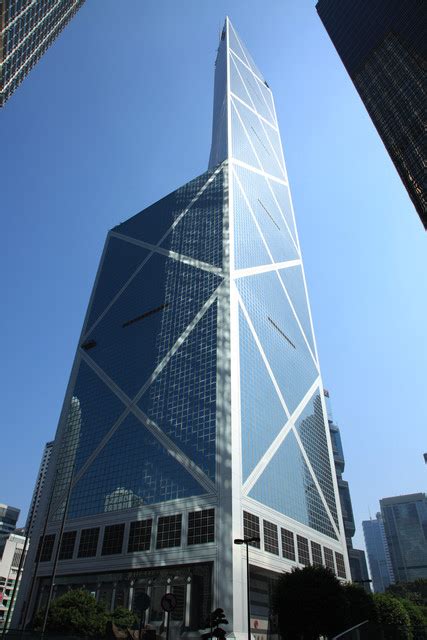 〈跟著成寒遊香港〉中銀大廈有一道萬里長城 攝影：黃醫師 成寒部落格 痞客邦
