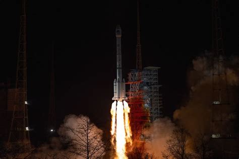 Większość konstrukcji spłonęła w atmosferze. System chińskiej nawigacji satelitarnej Beidou prawie ...