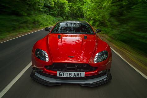 1024x1024 Aston Martin Vantage Red 1024x1024 Resolution Hd 4k Wallpapers Images Backgrounds