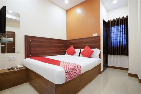 Oyo Hotel Golden Shah Near Birla Mandir Oyo Rooms Hyderabad Book
