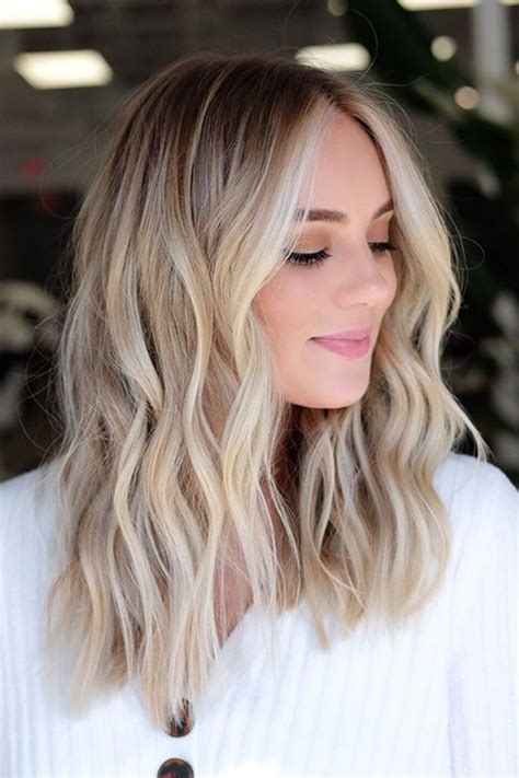 Blonde Hair With Dark Roots Ideas To Copy Right Now In Blonde Hair With Roots Dark