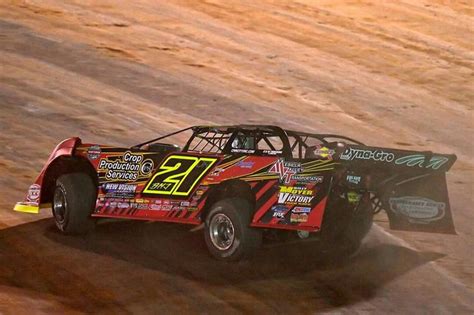 Pin By Alan Braswell On Dirt Track Dirt Late Models Dirt Track