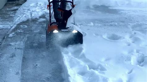 Quietest Snow Blowers Buyers Guide 2024 Gas Electric