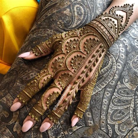 Sonikas Henna Art On Instagram Love This Modern Bridal Henna Design Inspired By