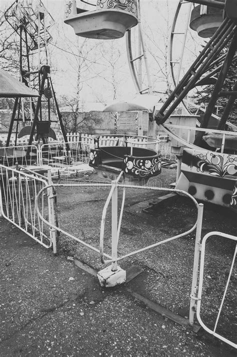 Abandoned Amusement Park Stock Photo Image Of Area Landscape 92676142