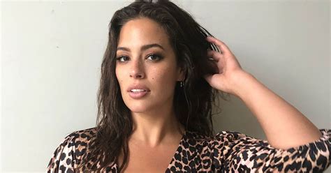 Ashley Graham Responds To Online Troll Who Called Her Pregnant 9honey