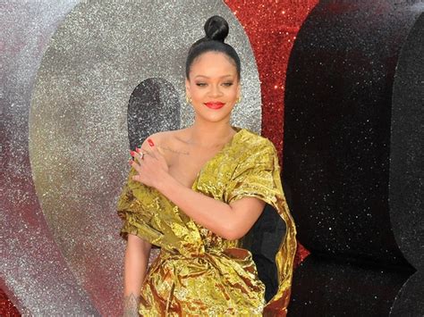 Rihanna And Aap Rocky Welcome Baby Boy 925 Buzz Country