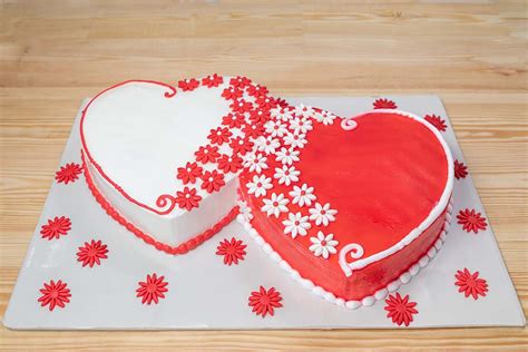Order Double Heart Engagement Cake Online Yummycake