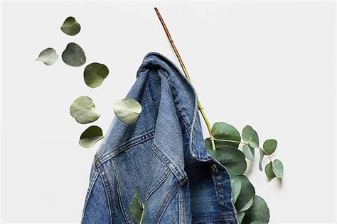 · i:collect, a swiss reuse and recycling logistics company that picks up clothing and shoes in more than 60 countries.h&m moves the items to. H&M Garment Collecting Initiative - Conscious Foundation ...