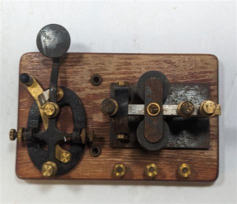 Signal Electric Mfg Co Antique Sounder Telegraph Key Morse Code Kob W