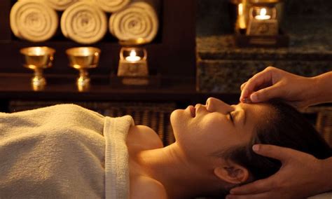 The Healing Properties Of A Massage Parlour In Kolkata Body Massage