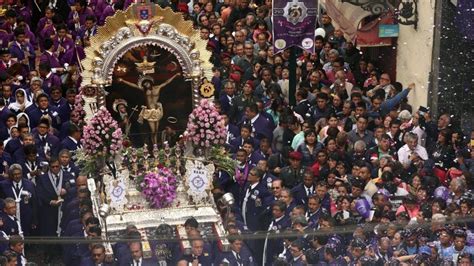 Lord Of Miracles Celebrated In Peru Bbc News