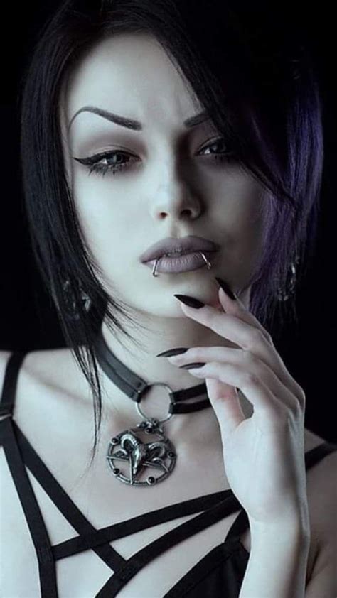 gothic girls witch fashion dark fashion gothic fashion goth beauty dark beauty steam punk