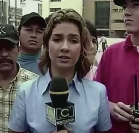 La Historia íntima De Vicky Dávila La Periodista Que Nunca Deja De Ser