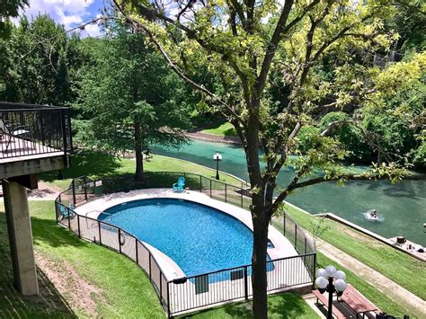 The landscaped grounds feature 330 feet of grassed river front with three separate stairways into the spring fed comal river. Comal River Retreat- 2BR/2BTH- Sleeps 6! Has Internet ...