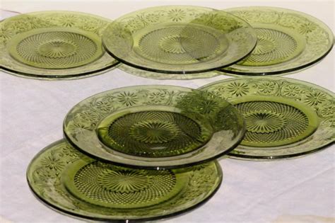 vintage indiana daisy pattern glass dinner plates set of 6 avocado green glassware