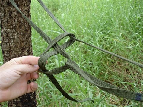 Never select the young and small trees as they are several knot styles have prevailed in the world, but we are here to provide you with some easy and best knots for your hammocks. Knots for securing the Mosquito Hammock to two trees.