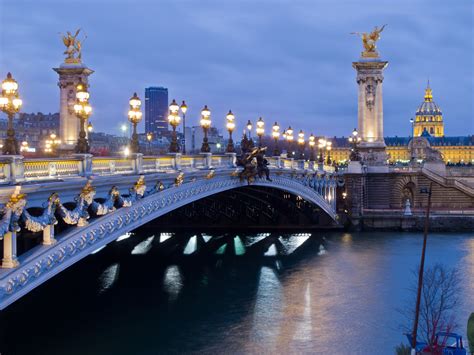 Романтичен мост в сърцето на Париж | Paris bridge, France bridge, Paris