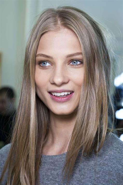 Light Brown Hair Color For Cool And Charming Look