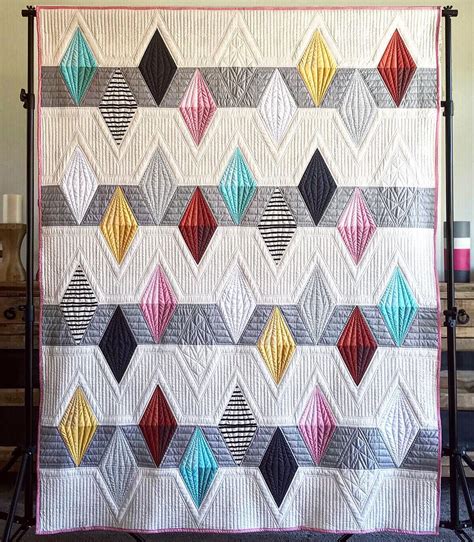 Yay I Can Finally Share A Real Quilt My Diamonds On Display Quilt Is