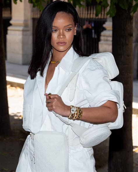 Rihanna Set To Become Lvmhs First Black Female Designer Reports