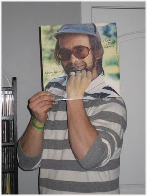 22 Creative And Funny Examples Of Sleeveface Design Swan