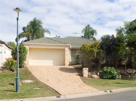 Paddington Cres Stretton Qld Realestate Com Au