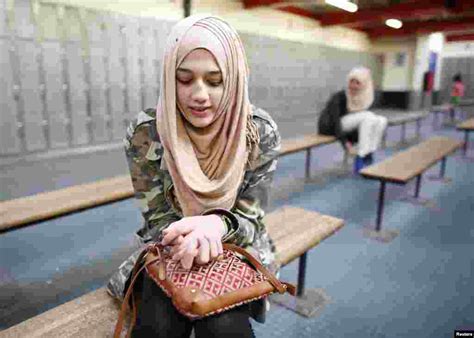Wearing The Hijab In Britain
