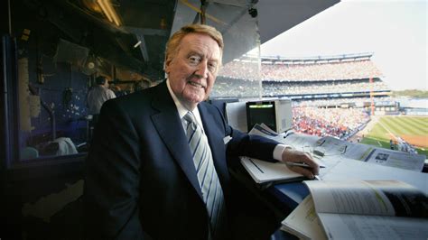 Vin Scully Voice Of The Dodgers For 67 Years Dies At 94 The New