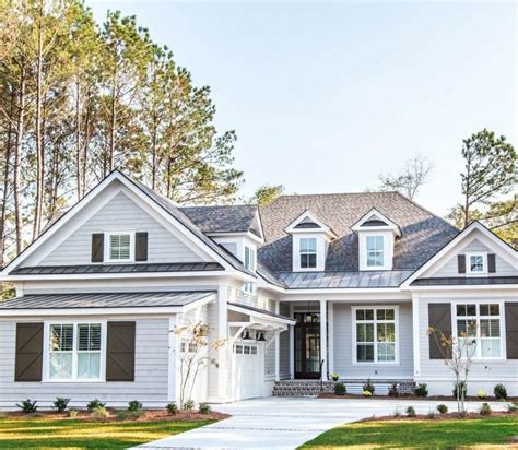 The Exact Exterior Colors Are Sw Agreeable Gray Sw7029 Exterior And