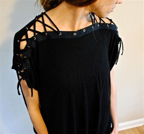 30 Awesome T Shirt Diys Makeovers You Should Try Right Now Diy Lace