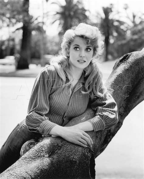 Elly May Clampett Actress Donna Douglas From The Beverly Hillbillies