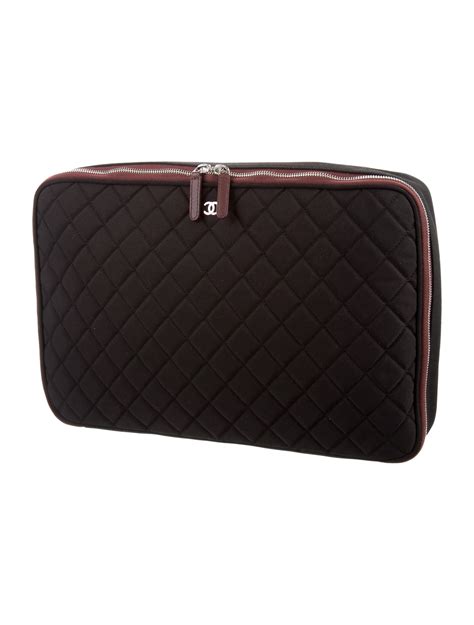 Chanel Quilted Laptop Case Accessories Cha144222 The Realreal