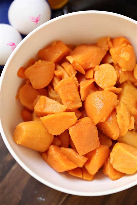 Baked sweet potato, chill baked potato, how to make sweet potatoes, loaded vegetarian baked sweet potato, mexican baked potato, sweet potato dinner idea, sweet potato i'm not crazy about sweet potatoes but this recipe helped me enjoy it. Easy Sweet Potato Casserole - The Country Cook side dishes