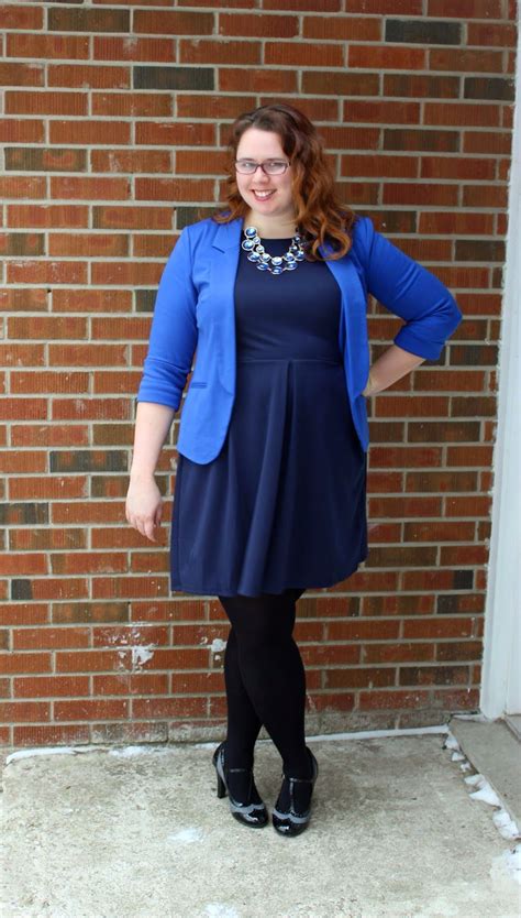 What Mama Wears Confident Twosday Navy And Cobalt Comfortable Outfits Mom Fashion Blog Fashion