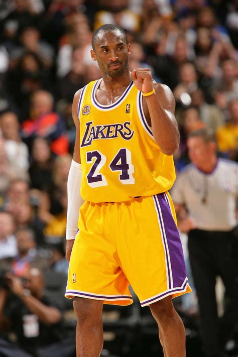 Dallas Mavericks Will Retire No 24 To Honor Kobe Bryant