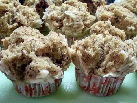 Bikin bolu kukus nggak pakai telur dan di mixer? Resep Bolu Pisang Kukus Tanpa Telur Dan Mixer - Lin's Cakes