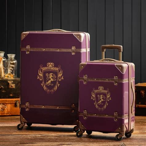 Harry Potter™ Hard Sided Gryffindor™ 2 Piece Spinner Luggage Set