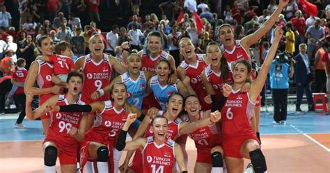 Jun 20, 2021 · filenin sultanları, i̇talya'nın rimini şehrinde devam eden voleybol milletler ligi'ndeki 11. Filenin Sultanları, olimpiyat yolunda Almanya karşısında ...