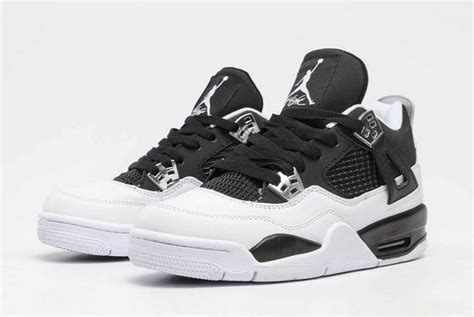 Brand New Air Jordan 4 Retro Blackwhite Metallic Silver 2214t365