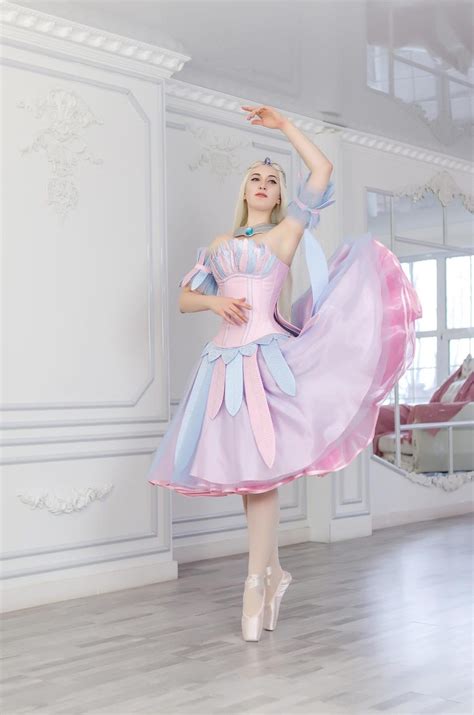 Swan Lake Princess Odette Dress Costume Cosplay Gown Womens